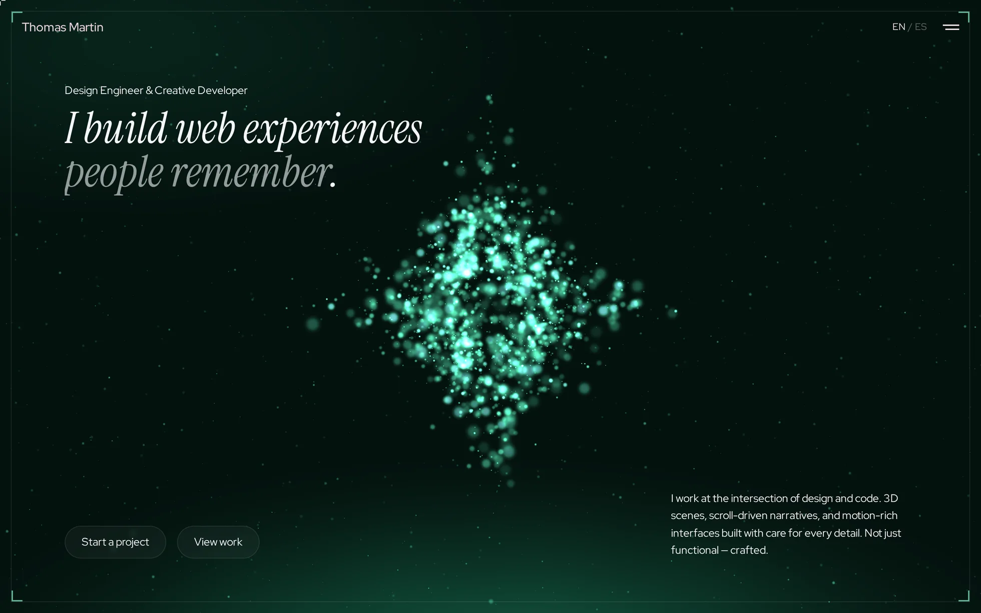 Preview of the Noray template: a cloud of glowing particles forming a sparkle over a deep blue night sky, the italic heading “I build web experiences people remember” and two buttons.